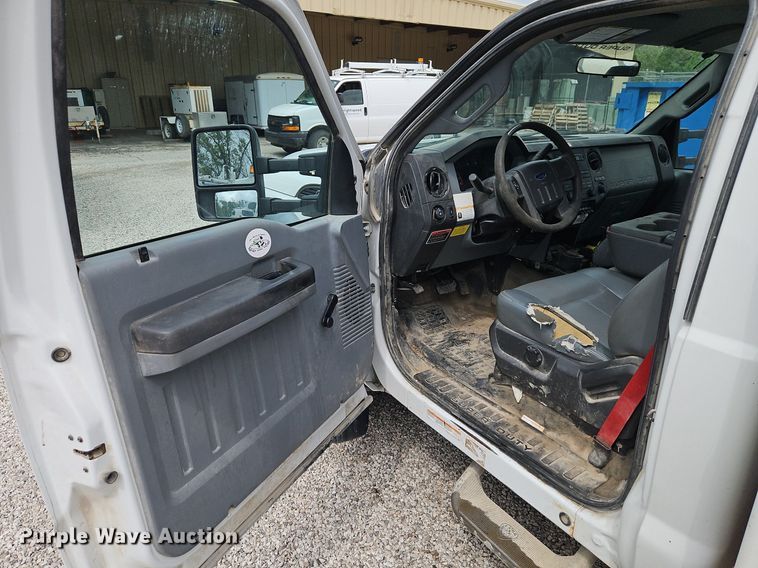 image for item EI3818 2011 Ford F450 Super Duty XL bucket truck