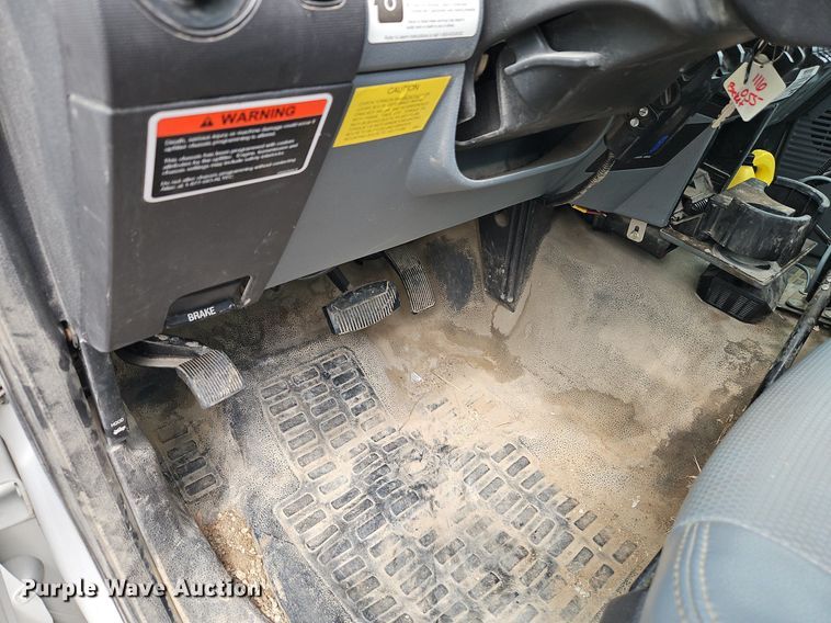 image for item EI3818 2011 Ford F450 Super Duty XL bucket truck