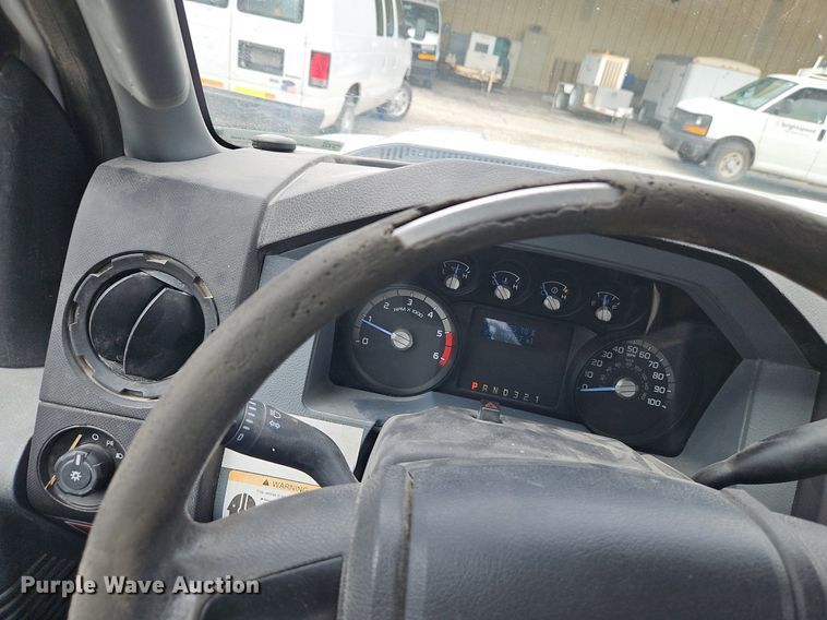 image for item EI3818 2011 Ford F450 Super Duty XL bucket truck