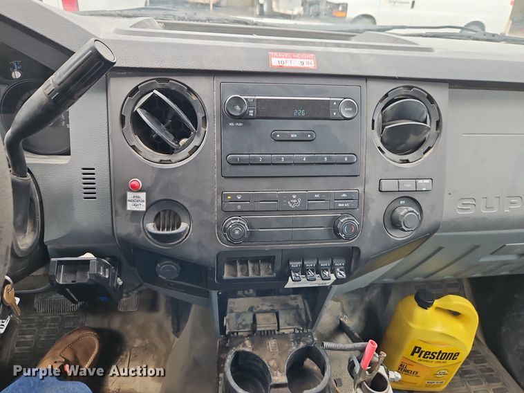 image for item EI3818 2011 Ford F450 Super Duty XL bucket truck