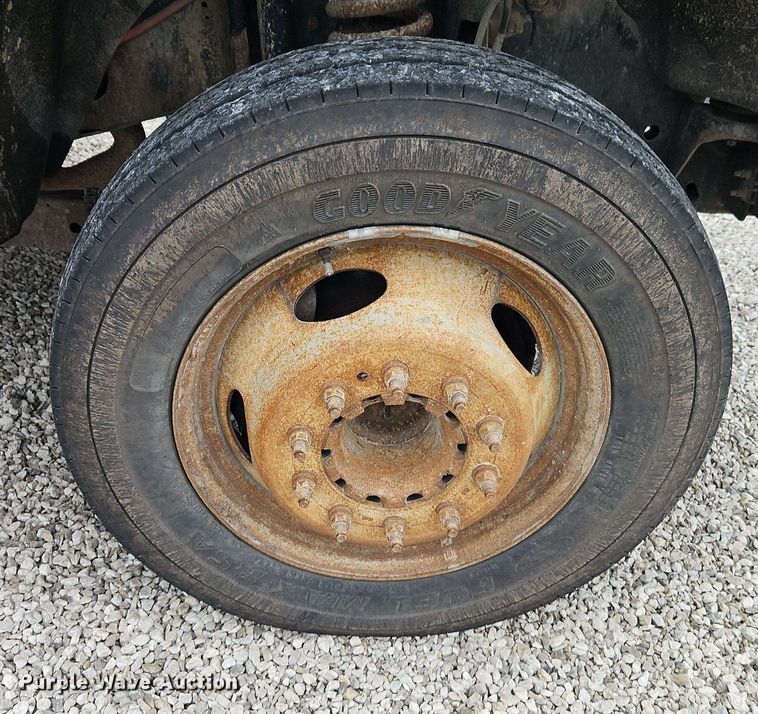 image for item EI3818 2011 Ford F450 Super Duty XL bucket truck