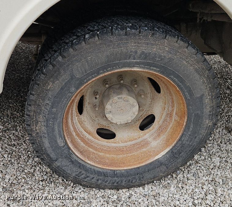 image for item EI3818 2011 Ford F450 Super Duty XL bucket truck