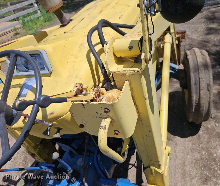 image for item EI3823 1970 Ford 3400 tractor