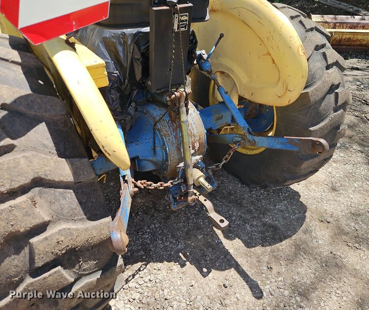 image for item EI3823 1970 Ford 3400 tractor