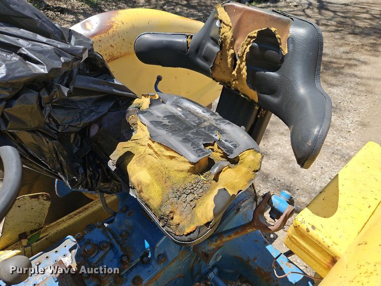 image for item EI3823 1970 Ford 3400 tractor