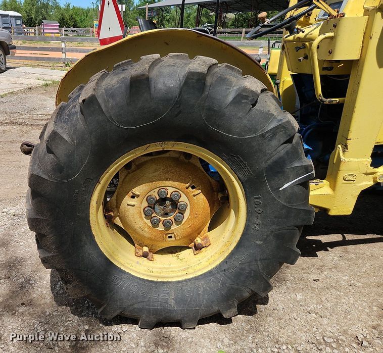 image for item EI3823 1970 Ford 3400 tractor