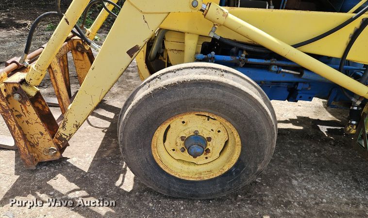 image for item EI3823 1970 Ford 3400 tractor