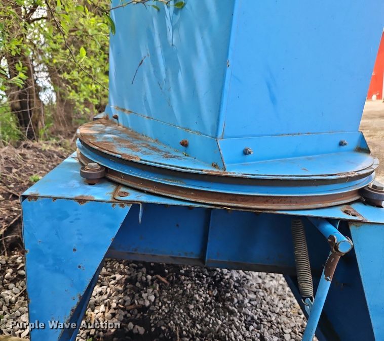 image for item EI3826 Goossen bale chopper