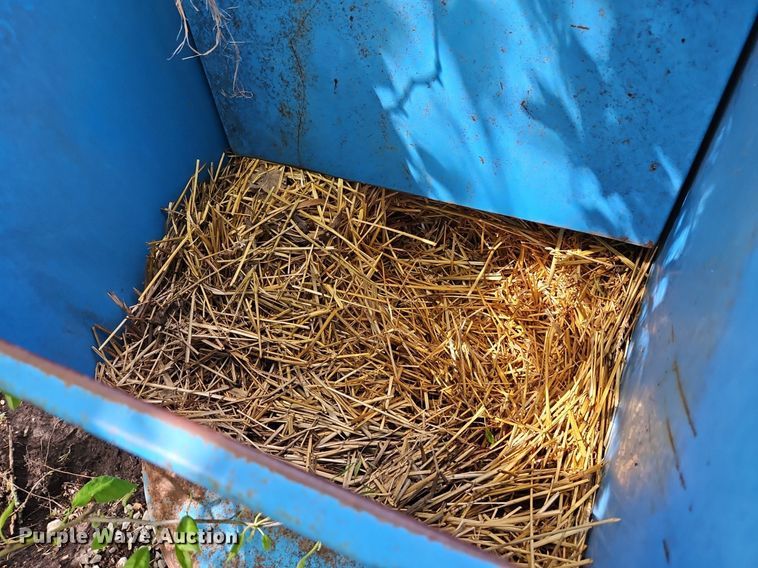 image for item EI3826 Goossen bale chopper