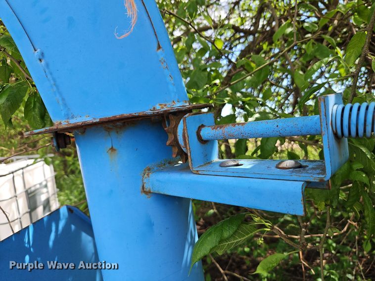 image for item EI3826 Goossen bale chopper