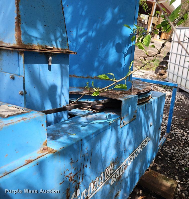 image for item EI3826 Goossen bale chopper