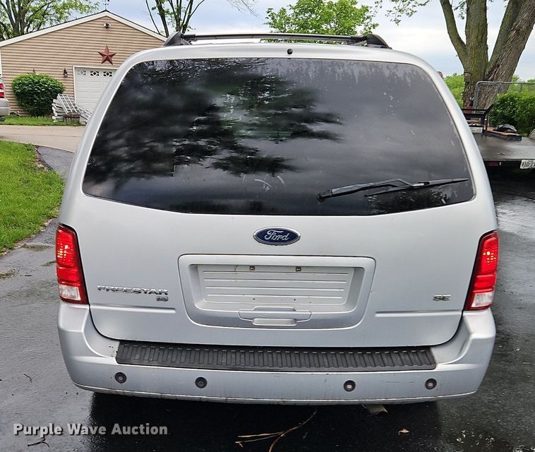 image for item EI3827 2007 Ford Freestar SE van