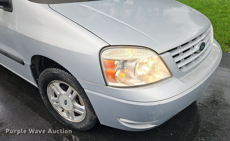 image for item EI3827 2007 Ford Freestar SE van