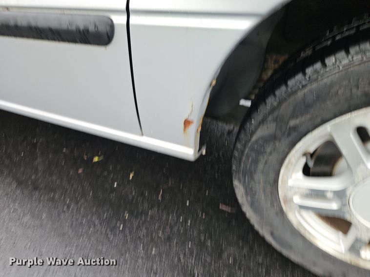 image for item EI3827 2007 Ford Freestar SE van