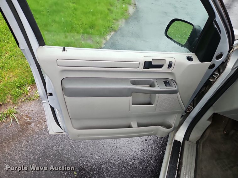 image for item EI3827 2007 Ford Freestar SE van