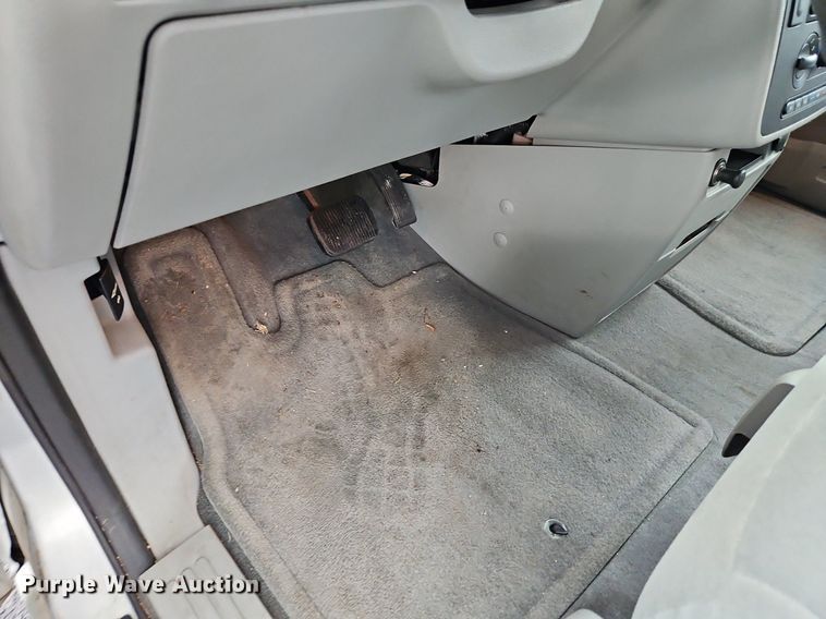 image for item EI3827 2007 Ford Freestar SE van