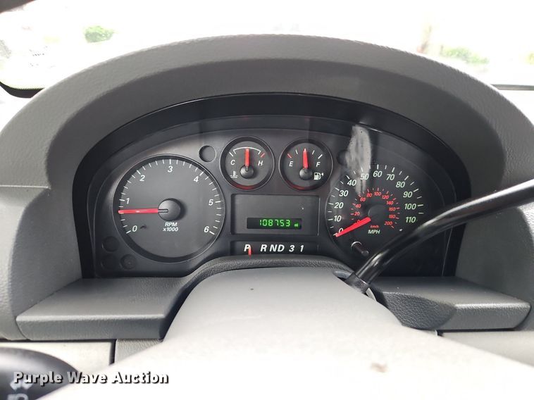 image for item EI3827 2007 Ford Freestar SE van