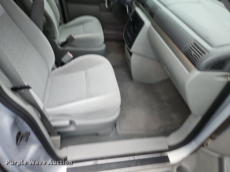 image for item EI3827 2007 Ford Freestar SE van