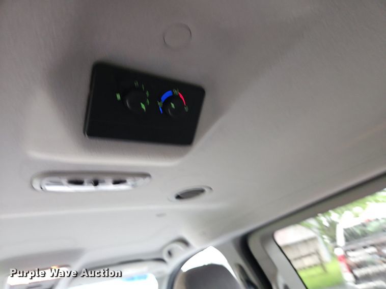 image for item EI3827 2007 Ford Freestar SE van