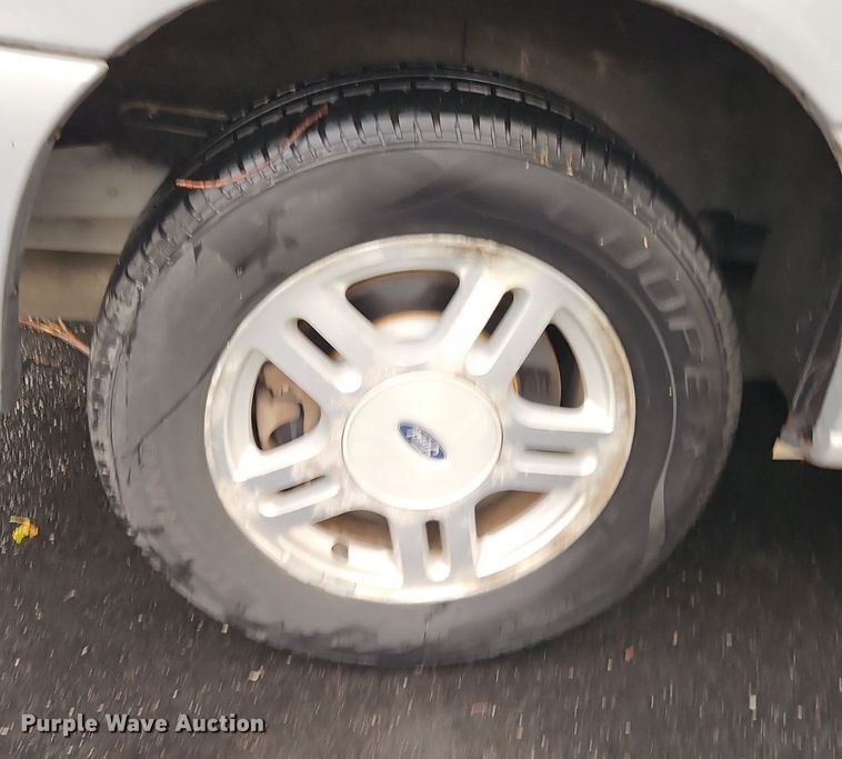 image for item EI3827 2007 Ford Freestar SE van