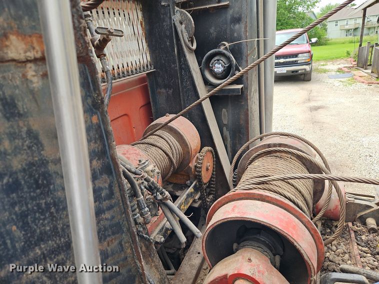 image for item EI3829 1964 Chevrolet C60 tow truck