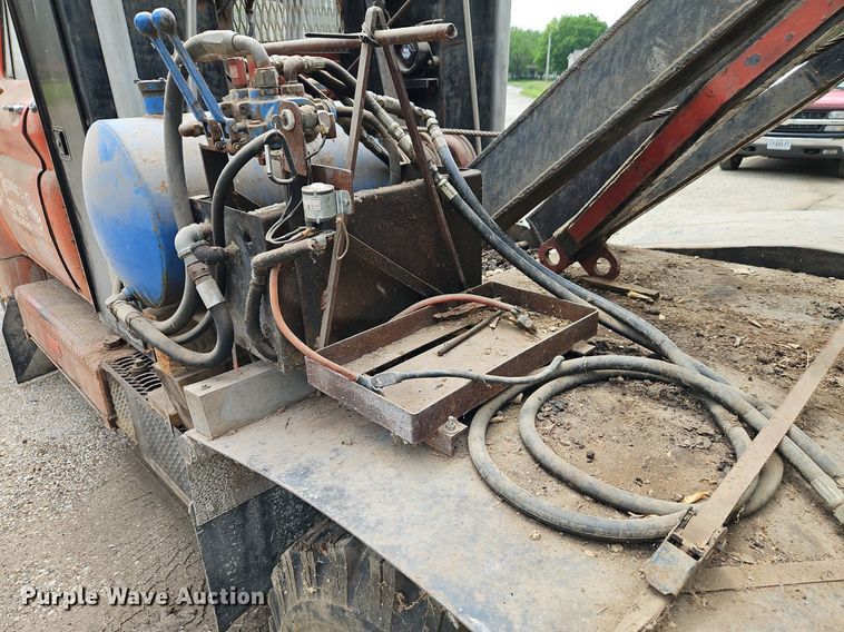 image for item EI3829 1964 Chevrolet C60 tow truck