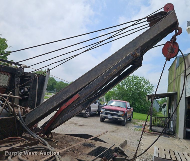 image for item EI3829 1964 Chevrolet C60 tow truck