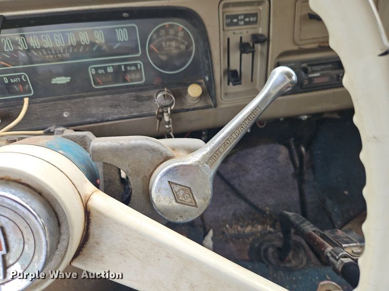 image for item EI3829 1964 Chevrolet C60 tow truck