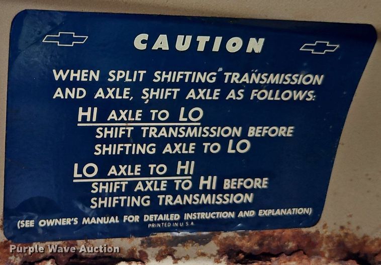 image for item EI3829 1964 Chevrolet C60 tow truck