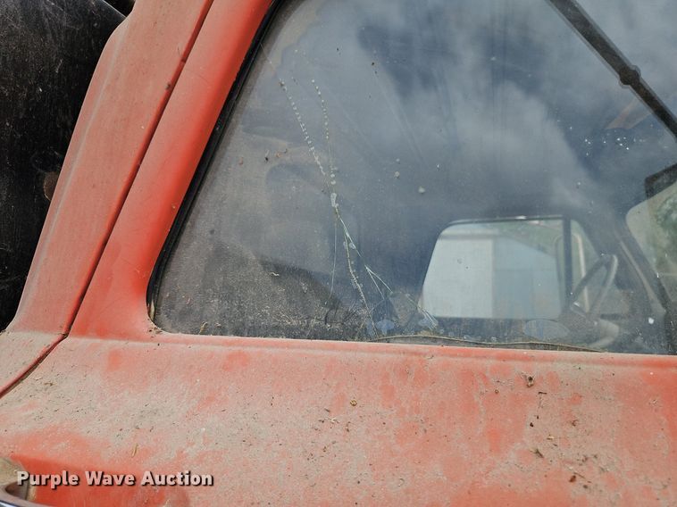 image for item EI3829 1964 Chevrolet C60 tow truck