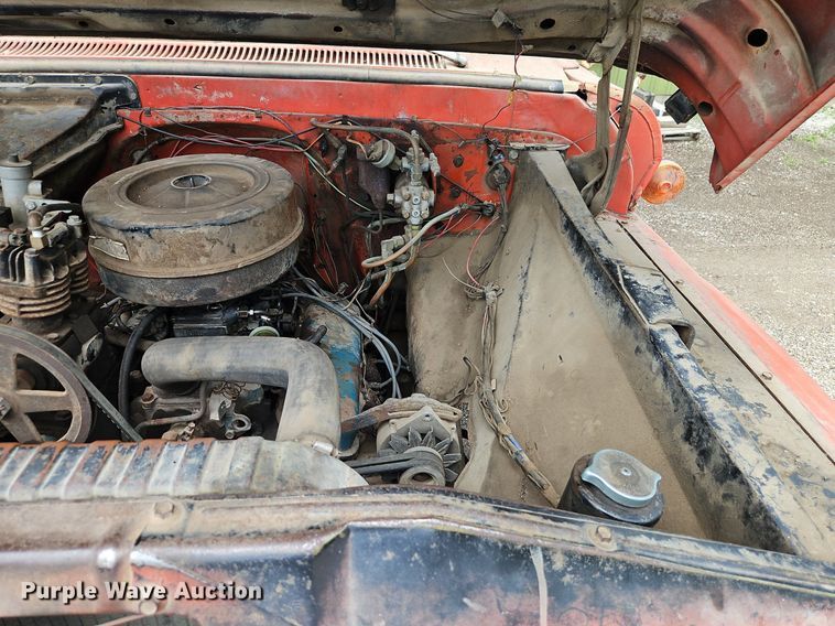 image for item EI3829 1964 Chevrolet C60 tow truck