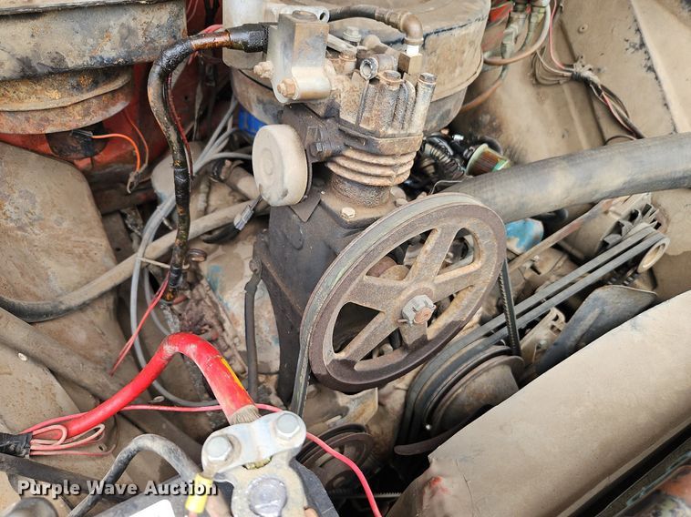 image for item EI3829 1964 Chevrolet C60 tow truck