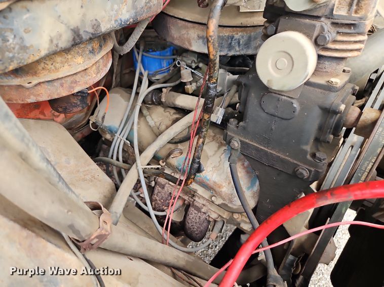 image for item EI3829 1964 Chevrolet C60 tow truck