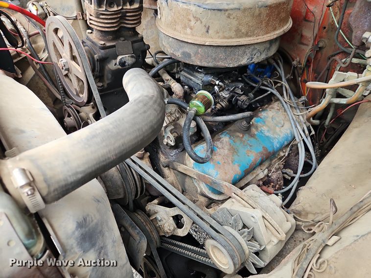 image for item EI3829 1964 Chevrolet C60 tow truck