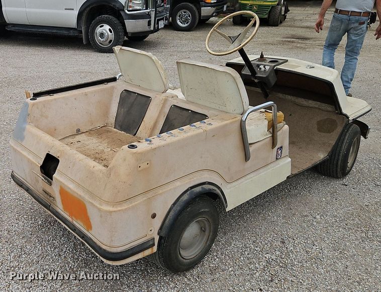 image for item EI3830 AMF Harley-Davidson golf cart