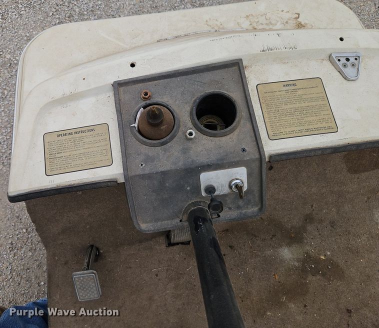 image for item EI3830 AMF Harley-Davidson golf cart