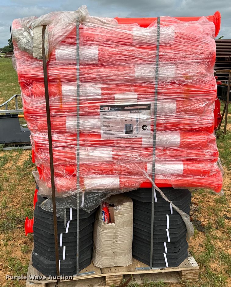 image for item EJ0631 Safety cones