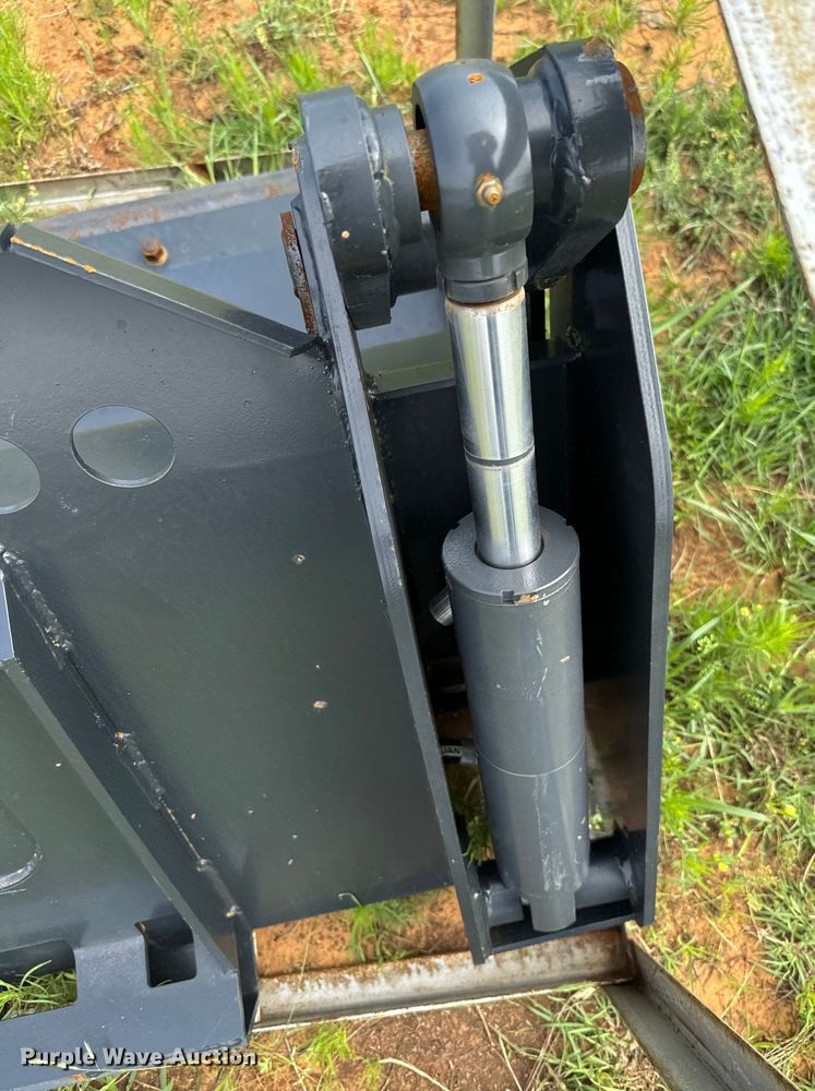 image for item EJ0645 JCT skid steer bucket