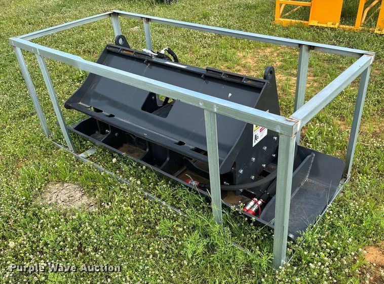 image for item EJ0646 2023 LandHonor PC-11-72W skid steer plate compactor