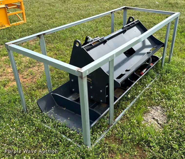 image for item EJ0646 2023 LandHonor PC-11-72W skid steer plate compactor