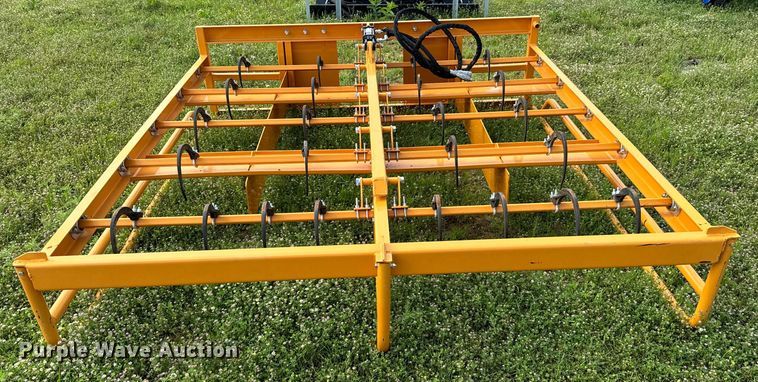 image for item EJ0647 2023 LandHonor HAG-12-24Q skid steer bale accumulator grapple