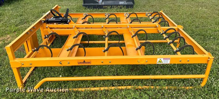 image for item EJ0647 2023 LandHonor HAG-12-24Q skid steer bale accumulator grapple