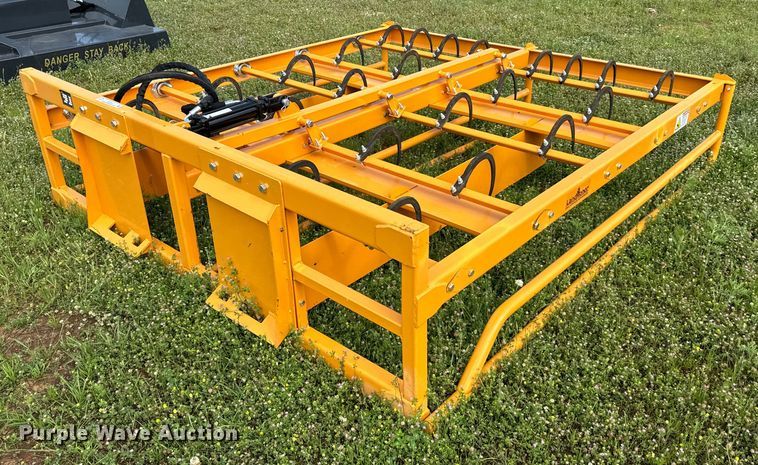 image for item EJ0647 2023 LandHonor HAG-12-24Q skid steer bale accumulator grapple