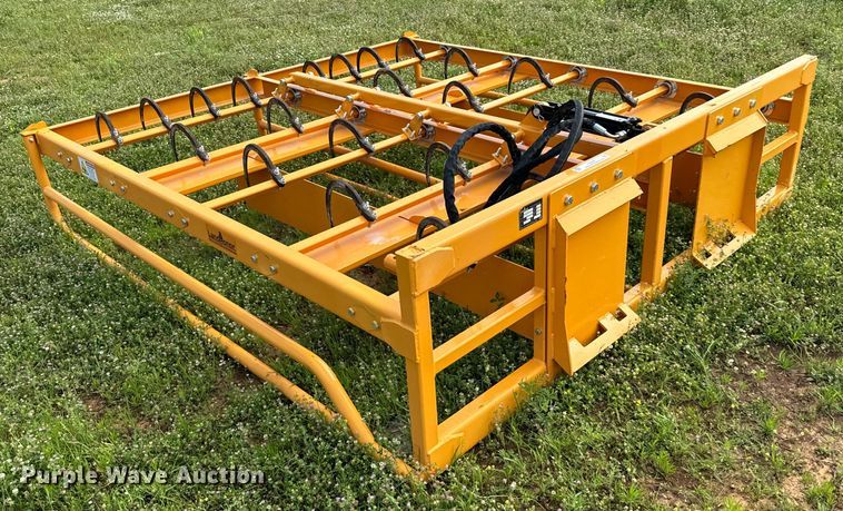 image for item EJ0647 2023 LandHonor HAG-12-24Q skid steer bale accumulator grapple