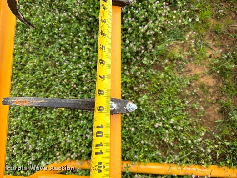 image for item EJ0647 2023 LandHonor HAG-12-24Q skid steer bale accumulator grapple