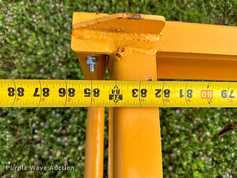 image for item EJ0647 2023 LandHonor HAG-12-24Q skid steer bale accumulator grapple