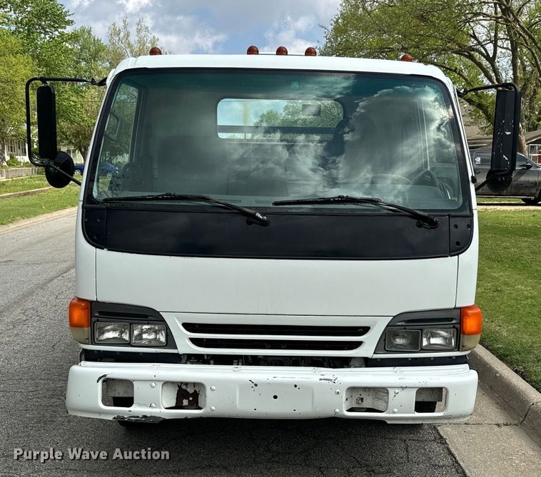 image for item EJ2694 1998 Isuzu NPR flatbed truck