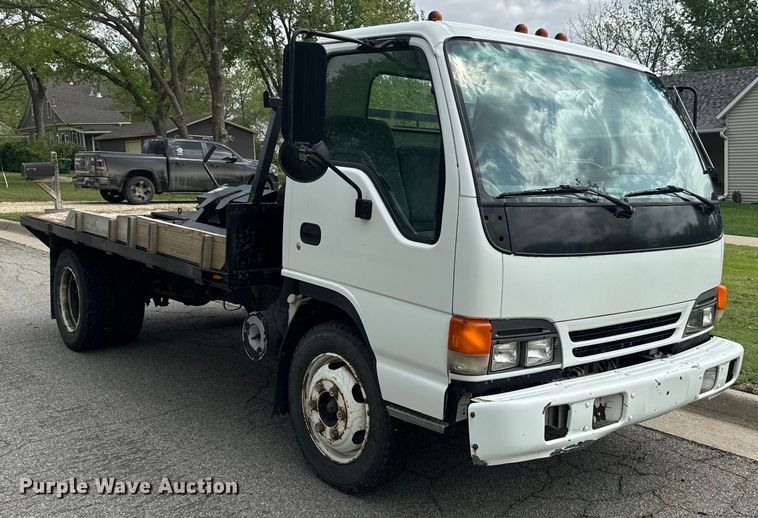 image for item EJ2694 1998 Isuzu NPR flatbed truck