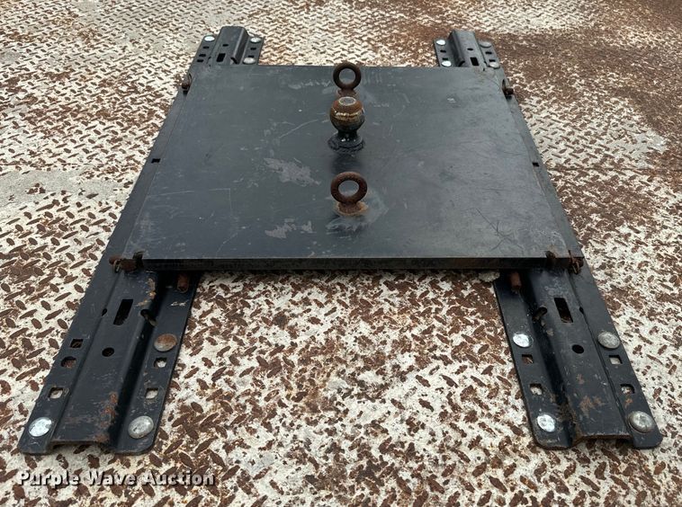 image for item EJ2694 1998 Isuzu NPR flatbed truck