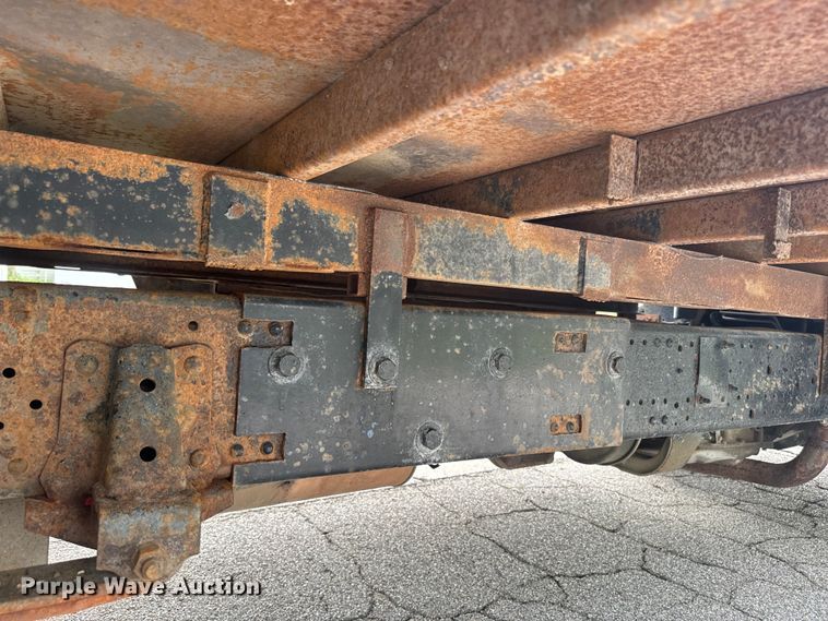 image for item EJ2694 1998 Isuzu NPR flatbed truck